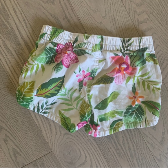 Tropical Flower Shorts - Picture 3 of 3